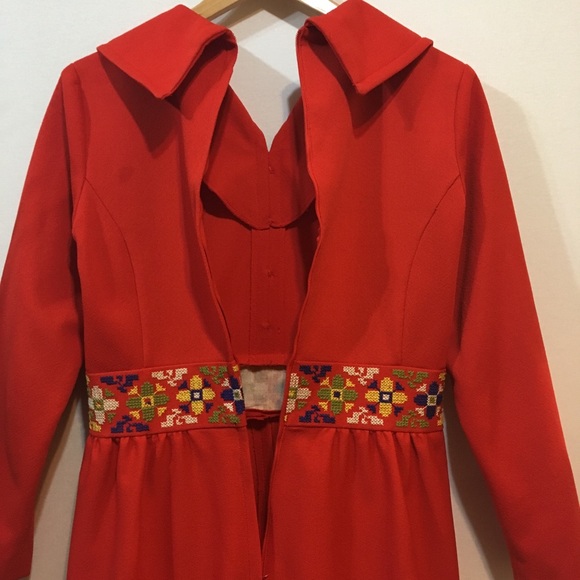 Vintage red dress by Lester Paul - Picture 7 of 8